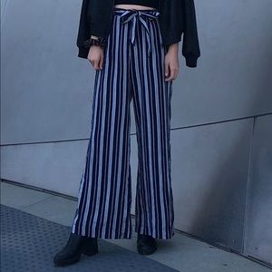Flowy striped Abercrombie pants!